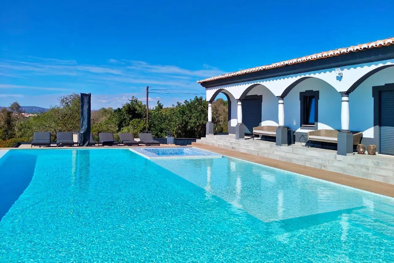 Big Cozy Luxury Pool Villa With Childrens Zoo Tunes