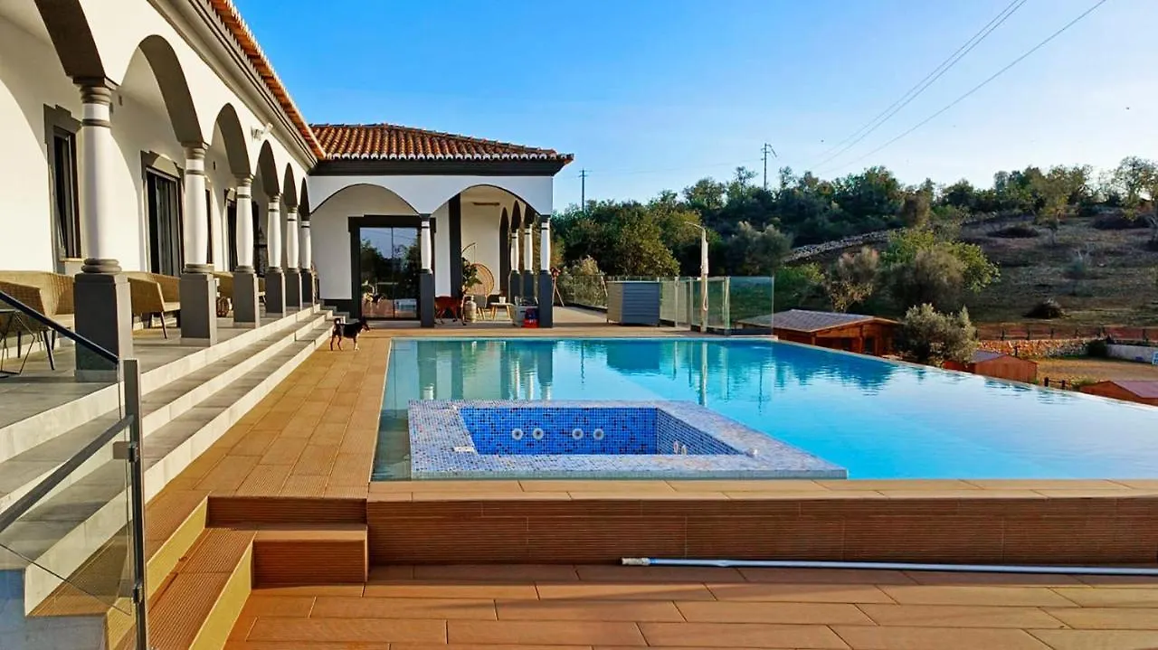 Big Cozy Luxury Pool Villa With Childrens Zoo Tunes