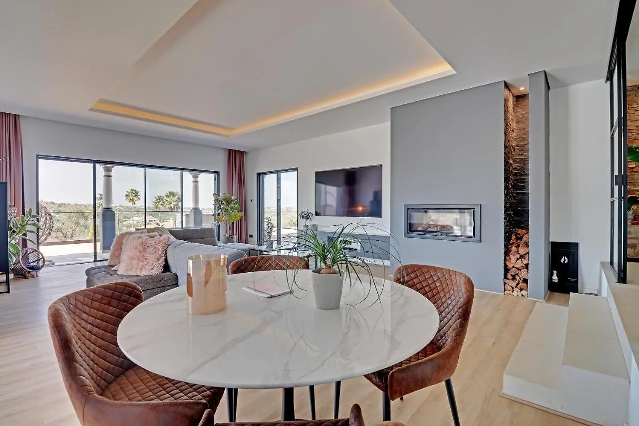 Big Cozy Luxury Pool Villa With Childrens Zoo Tunes